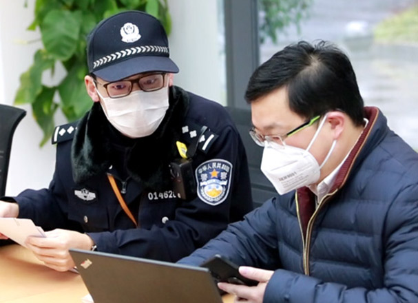 滬警方主動對接我司，保障誠格一次性防護服安全生產(chǎn)